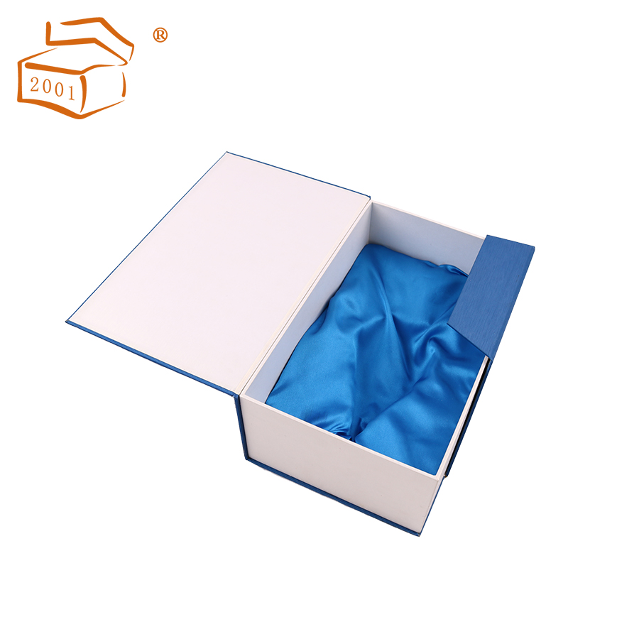 Handmade blue paper gift pen packaging box